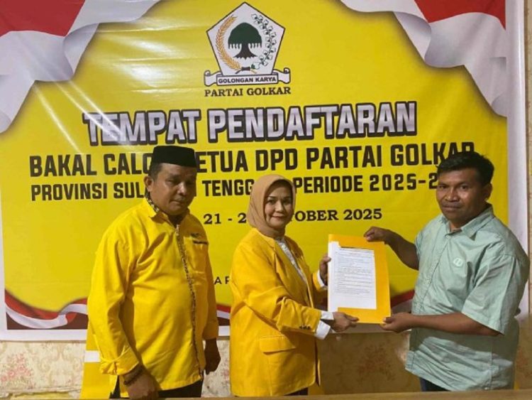 La Ode Darwin Kandidat Pertama Resmi Ambil Formulir Calon Ketua DPD 1 Partai Golkar Sultra