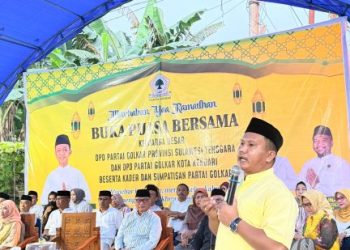 Pererat Silaturahmi, Golkar Sultra Salurkan 500 Paket Beras dan Santunan Anak Yatim di Abeli